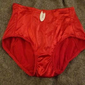 Given as a gift to a customer Tummy trimmer panty
